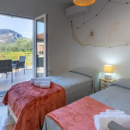 Bright With Terrace And View Mont Isola Siviano