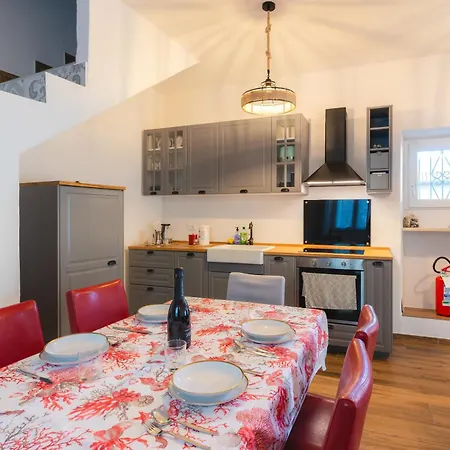 Bright With Terrace And View Mont Isola